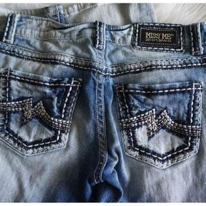 Miss Me distressed‎ crop jeans 26